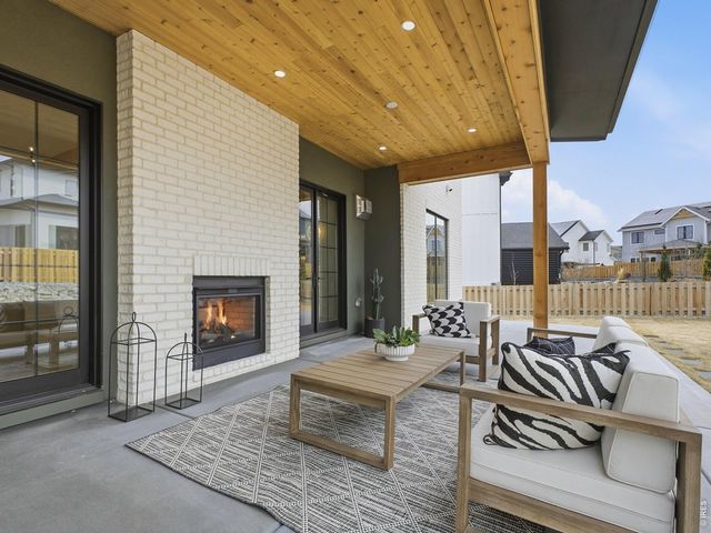 827 Trail Ridge Dr, Louisville, CO 80027