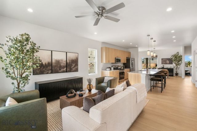 813 Spaniel Lane, Belgrade, MT 59714