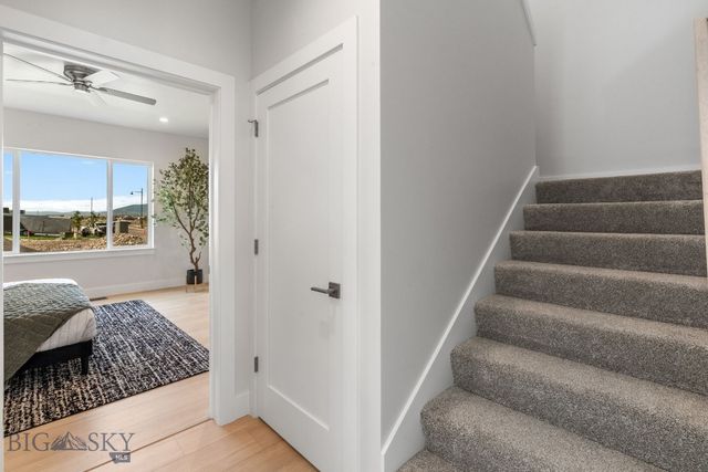 813 Spaniel Lane, Belgrade, MT 59714
