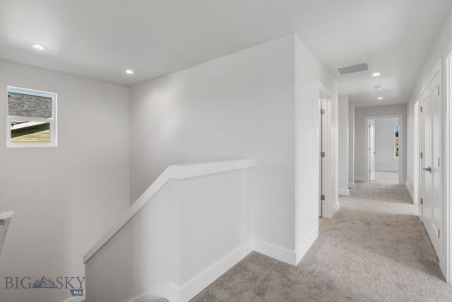 813 Spaniel Lane, Belgrade, MT 59714