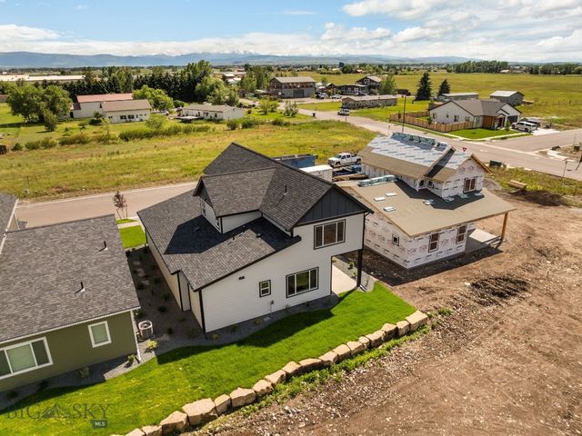 813 Spaniel Lane, Belgrade, MT 59714