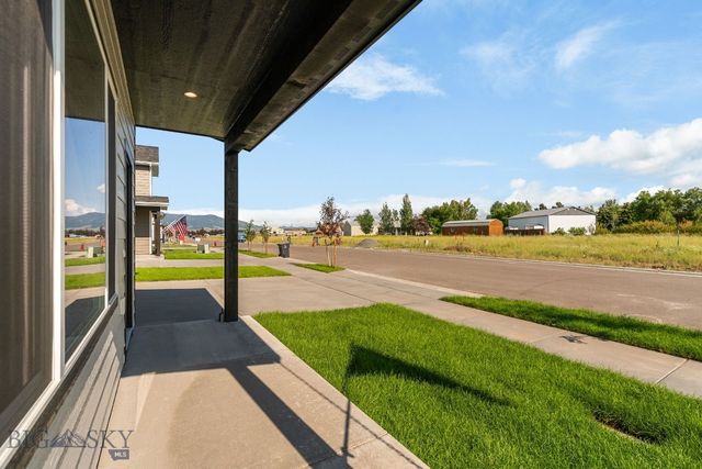 813 Spaniel Lane, Belgrade, MT 59714