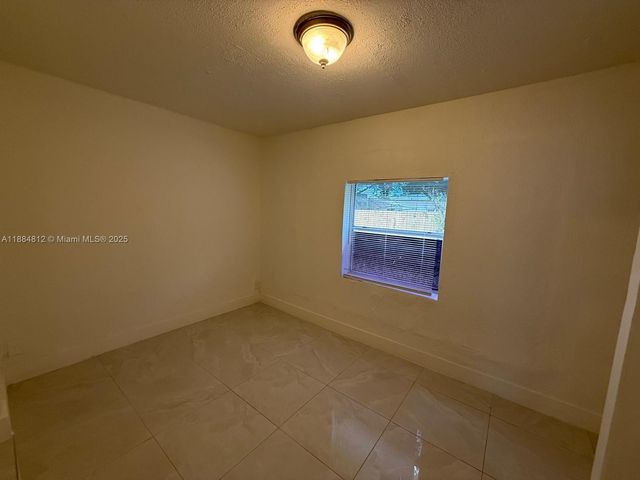 3440 NW 4th St 0, Lauderhill, FL 33311