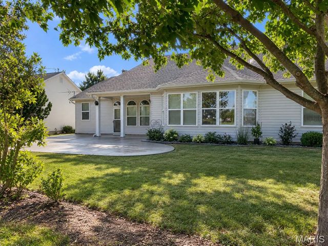 102 Derbyshire Lane, Dardenne Prairie, MO 63368