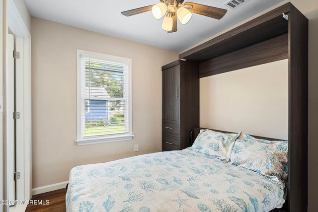 509 Monmouth Avenue, Ocean Gate, NJ 08740