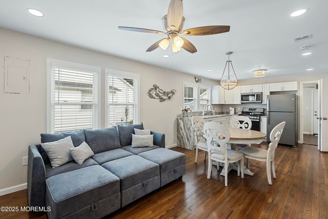 509 Monmouth Avenue, Ocean Gate, NJ 08740