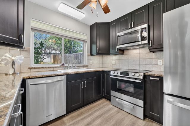 4043 Glenbrook Drive, Arlington, TX 76015