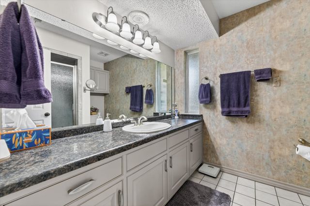 4043 Glenbrook Drive, Arlington, TX 76015