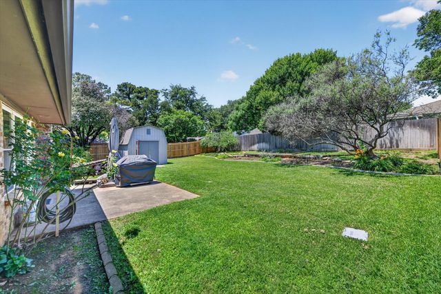 4043 Glenbrook Drive, Arlington, TX 76015