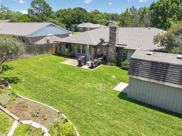 4043 Glenbrook Drive, Arlington, TX 76015