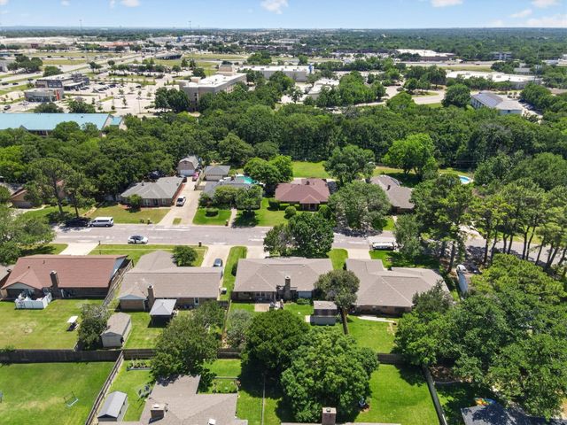 4043 Glenbrook Drive, Arlington, TX 76015