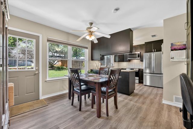 4043 Glenbrook Drive, Arlington, TX 76015