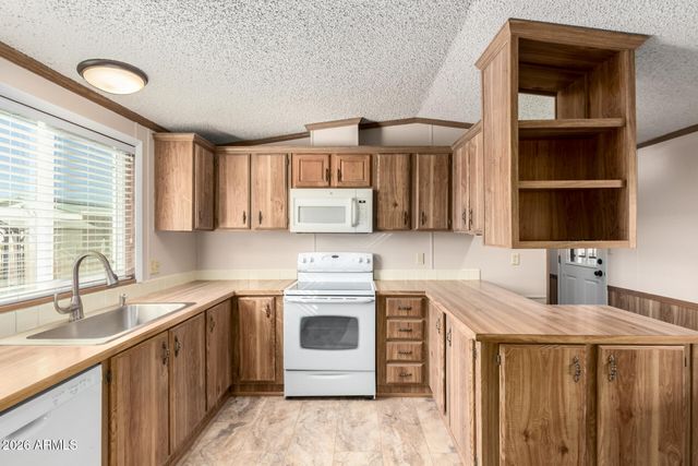 11596 W SIERRA DAWN Boulevard 79, Surprise, AZ 85378