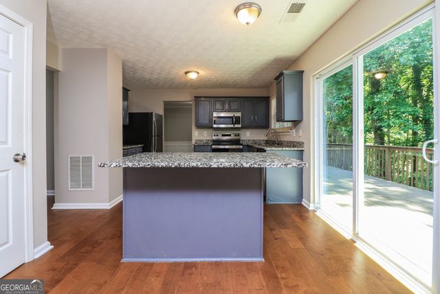 3264 Ashgrove Lane SW, Marietta, GA 30008