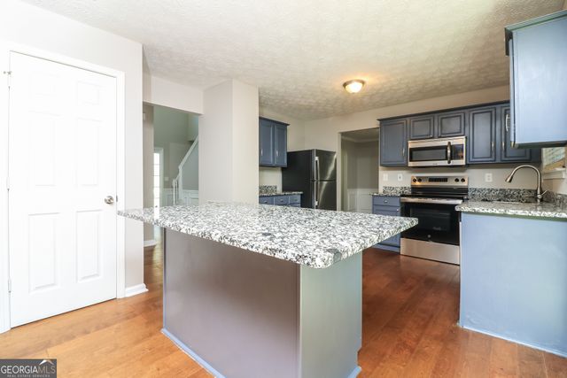 3264 Ashgrove Lane SW, Marietta, GA 30008