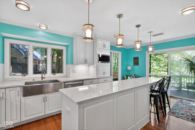 845 Sugarbush Ridge, Zionsville, IN 46077
