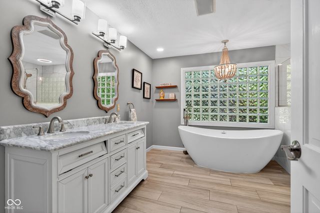 845 Sugarbush Ridge, Zionsville, IN 46077