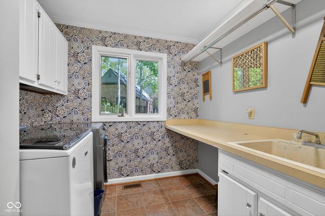 845 Sugarbush Ridge, Zionsville, IN 46077