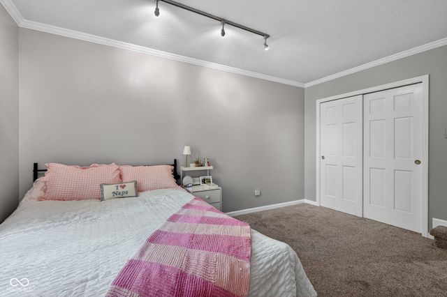 845 Sugarbush Ridge, Zionsville, IN 46077
