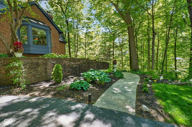 845 Sugarbush Ridge, Zionsville, IN 46077