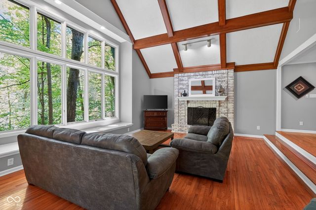 845 Sugarbush Ridge, Zionsville, IN 46077