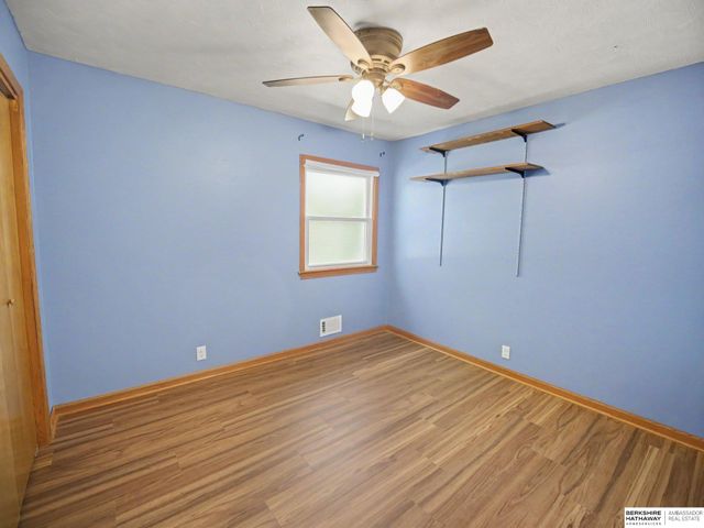 8346 Parker Court, Omaha, NE 68114