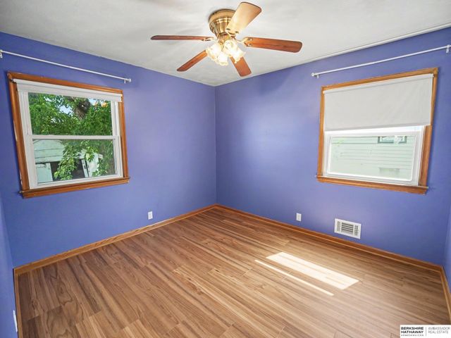 8346 Parker Court, Omaha, NE 68114