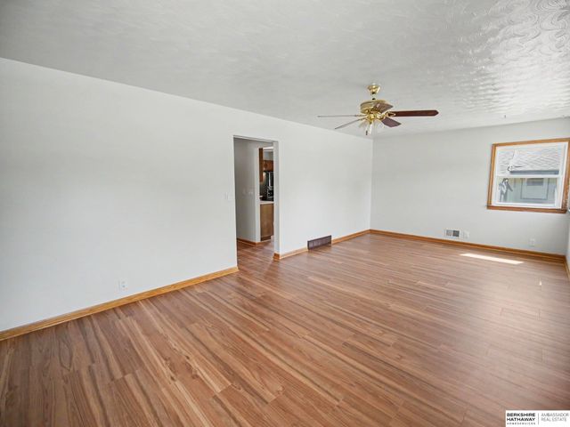 8346 Parker Court, Omaha, NE 68114