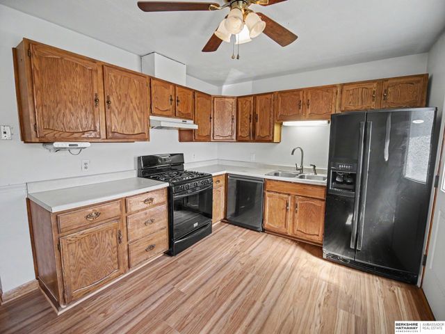 8346 Parker Court, Omaha, NE 68114