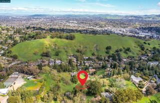 40 Rodrigues Ln, Walnut Creek, CA 94597
