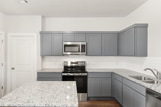 5324 Littlefoot Lane, Guthrie, OK 73044