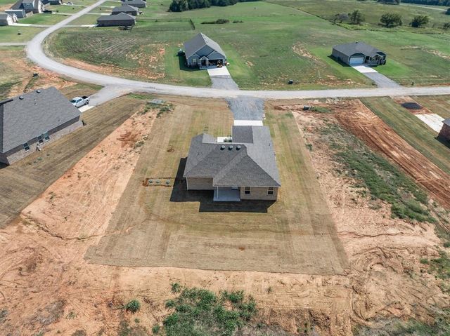 5324 Littlefoot Lane, Guthrie, OK 73044