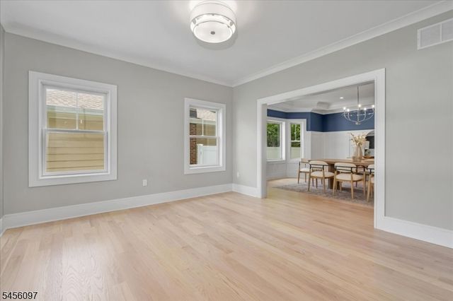 517 Lexington Ave, Cranford Twp., NJ 07016