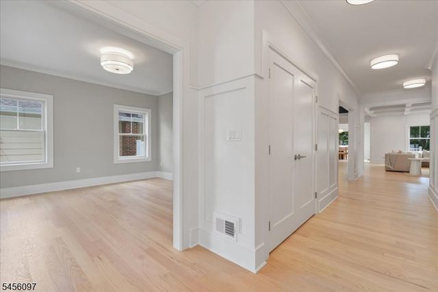 517 Lexington Ave, Cranford Twp., NJ 07016