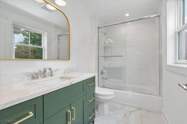 517 Lexington Ave, Cranford Twp., NJ 07016