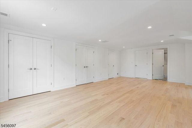 517 Lexington Ave, Cranford Twp., NJ 07016