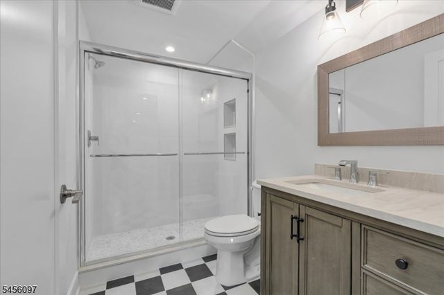 517 Lexington Ave, Cranford Twp., NJ 07016