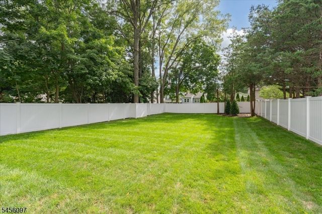 517 Lexington Ave, Cranford Twp., NJ 07016