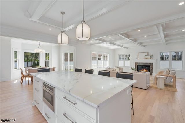 517 Lexington Ave, Cranford Twp., NJ 07016