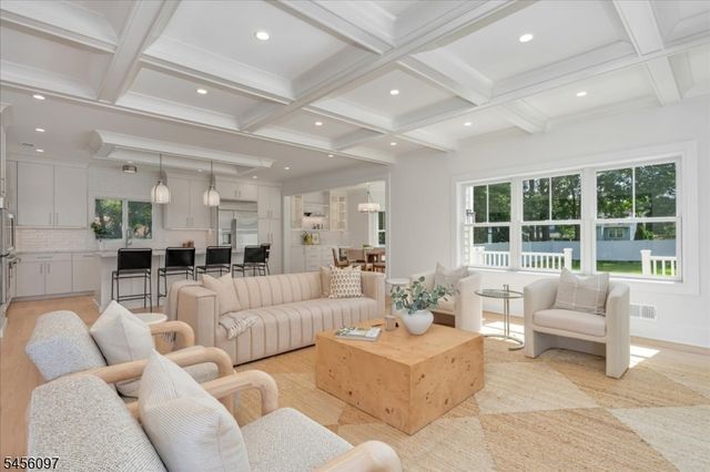 517 Lexington Ave, Cranford Twp., NJ 07016