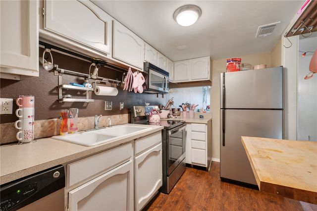 4345 Carter Creek 7, Bryan, TX 77802