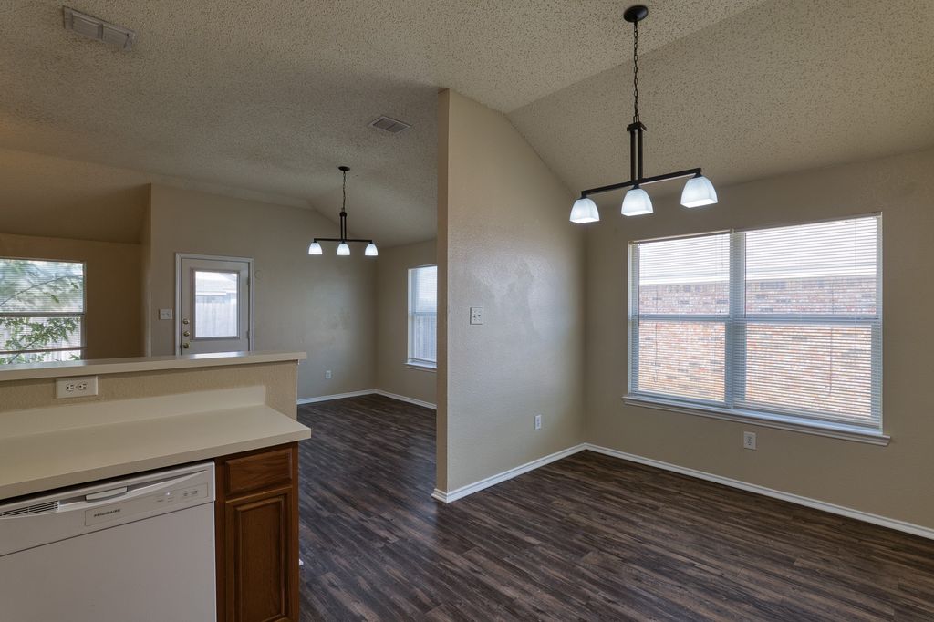 612 Pineview Lane, Fort Worth, TX 76140 — photo 4