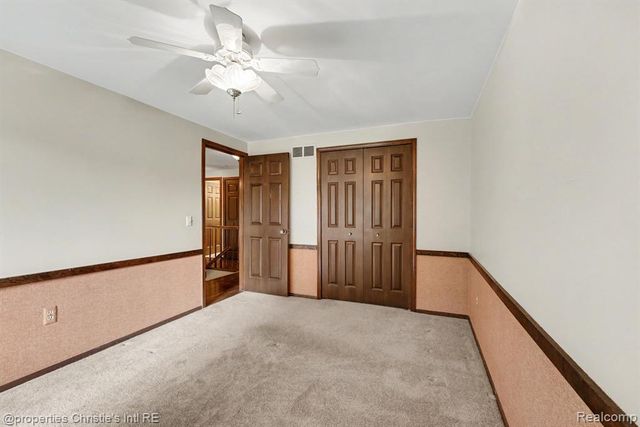 393 Eckford Circle, Troy, MI 48085