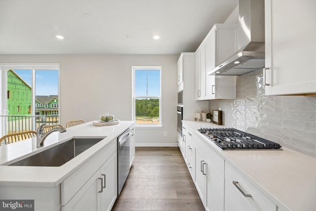 9808 STONEHAVEN CT, Waldorf, MD 20601