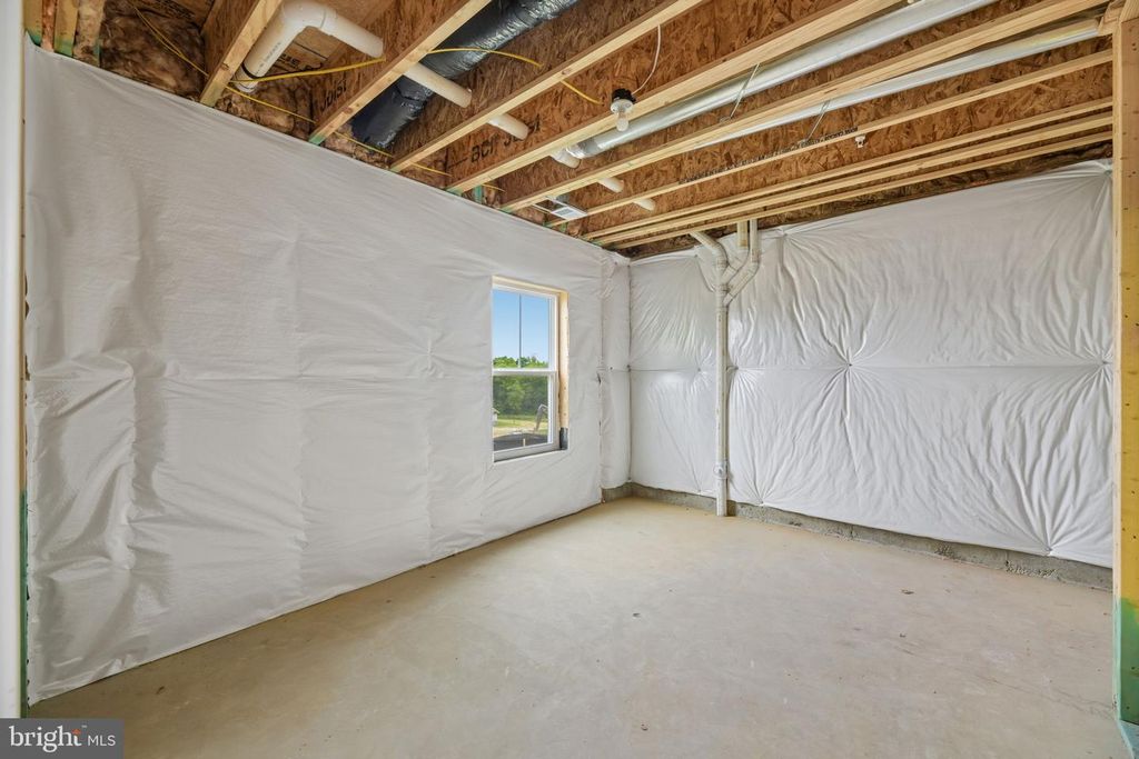 Image 34 of property listing at 9808 STONEHAVEN CT, Waldorf, MD 20601