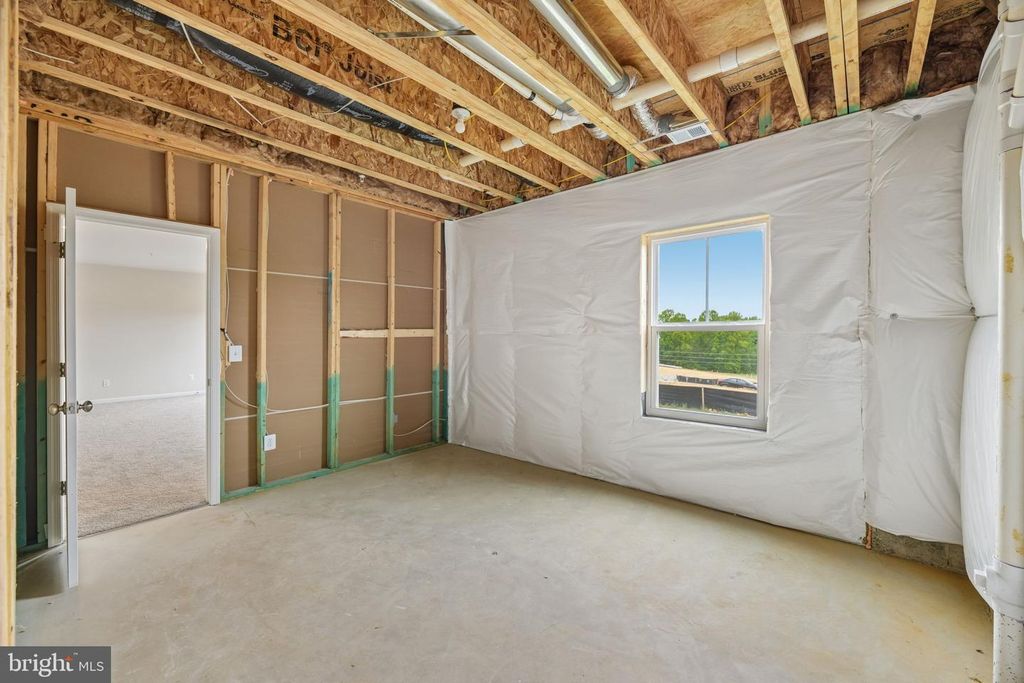 Image 36 of property listing at 9808 STONEHAVEN CT, Waldorf, MD 20601