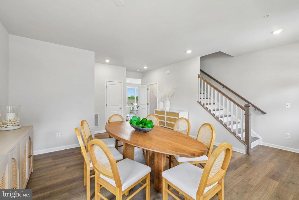Image 51 of property listing at 9808 STONEHAVEN CT, Waldorf, MD 20601