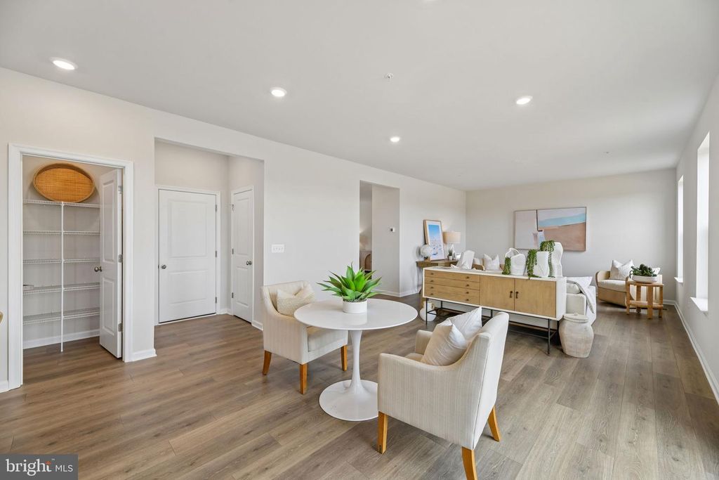Image 58 of property listing at 9808 STONEHAVEN CT, Waldorf, MD 20601