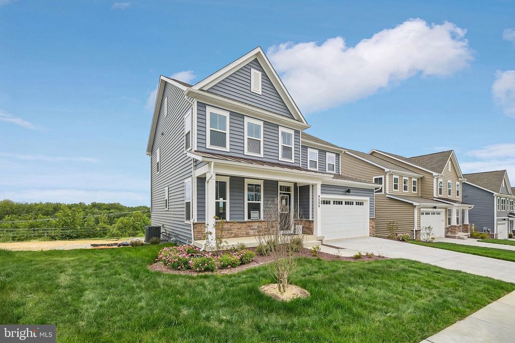 Image 75 of property listing at 9808 STONEHAVEN CT, Waldorf, MD 20601