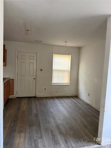 3128 Seymour Drive, Charlotte, NC 28208